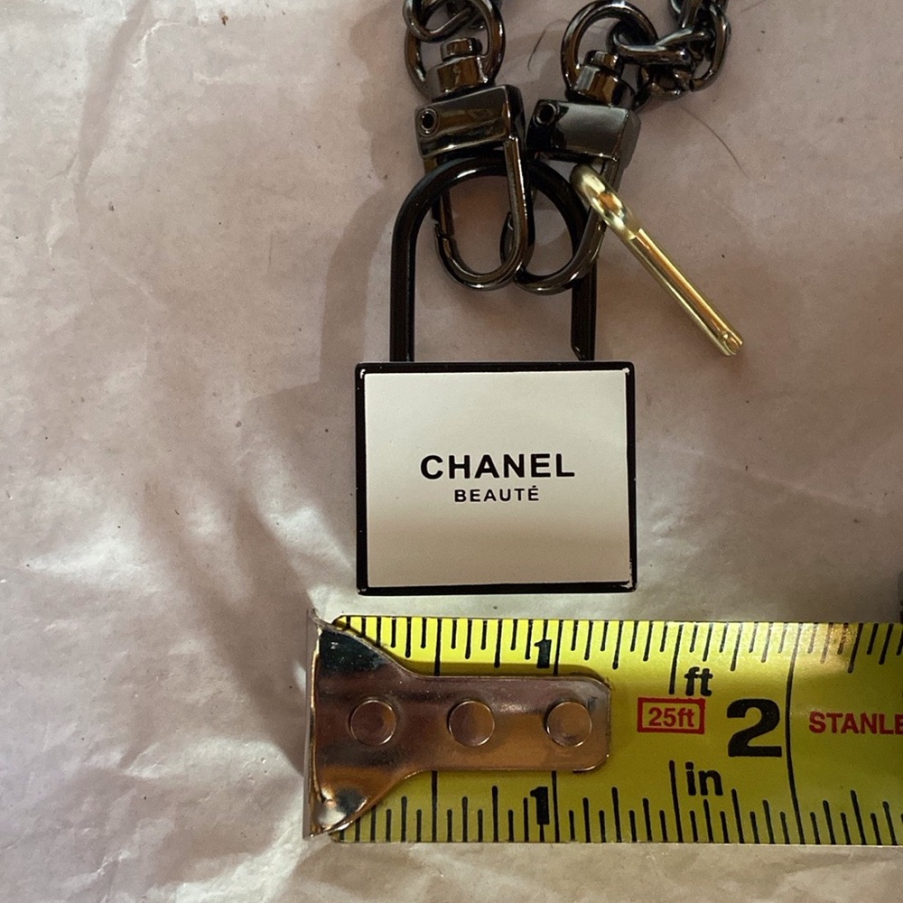 Authentic NWT Lock/Charm Set - Picture 9 of 10